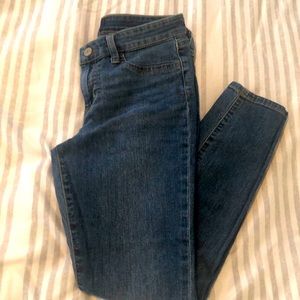 Gap favorite jegging. Size 4.